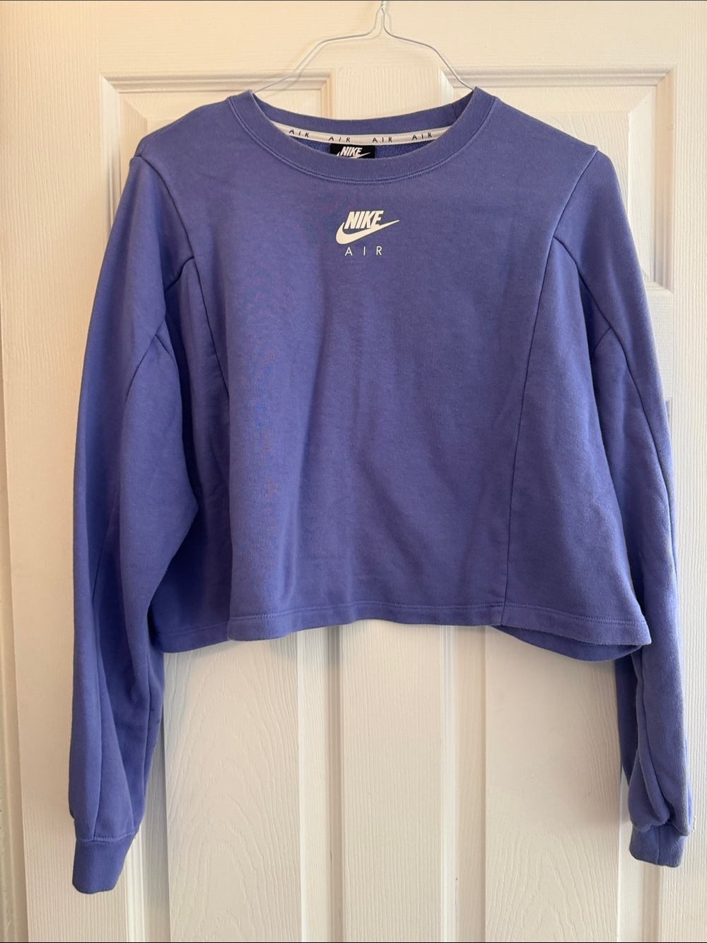 Nike Air Women's Cropped Crew Sweatshirt in Lavender Purple